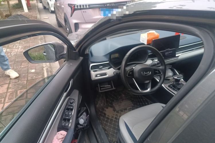 Used Geely Auto Emgrand 2022 4th Generation 1.5L CVT Flagship Model Driver Seat