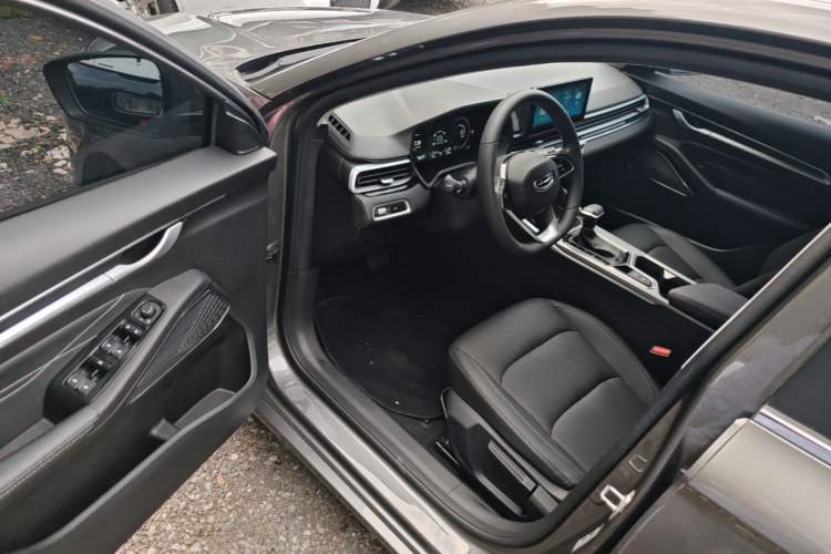Used Geely Auto Emgrand 2022 4th Generation 1.5L CVT Luxury Model Driver Seat