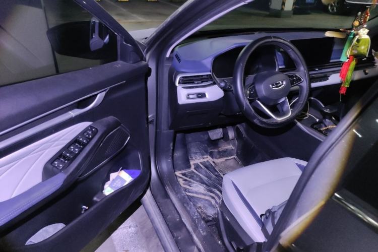 Used Geely Auto Emgrand 2022 4th Generation 1.5L CVT Flagship Model Driver Seat