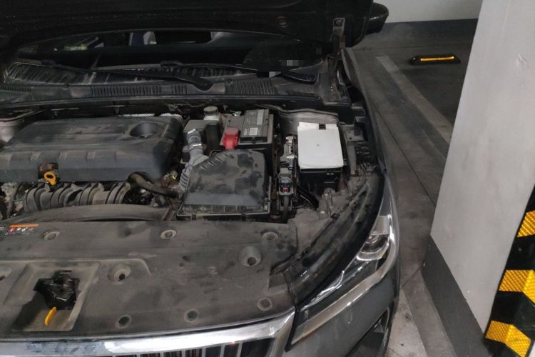 Used Geely Auto Emgrand 2022 4th Generation 1.5L CVT Flagship Model Engine Bay Left