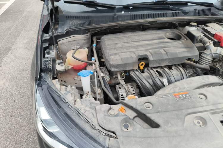Used Geely Auto Emgrand 2022 4th Generation 1.5L CVT Flagship Model Engine Bay Right