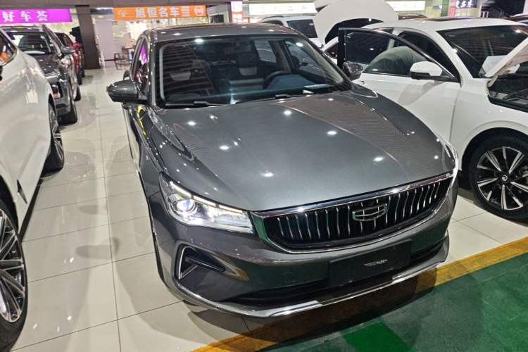 Used Geely Auto Emgrand 2022 4th Generation 1.5L CVT Flagship Model Exterior 1