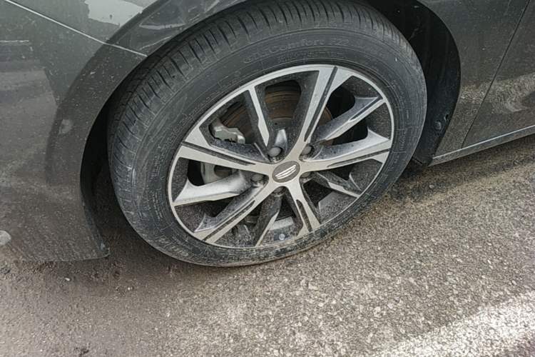 Used Geely Auto Emgrand 2022 4th Generation 1.5L CVT Luxury Model Exterior 4