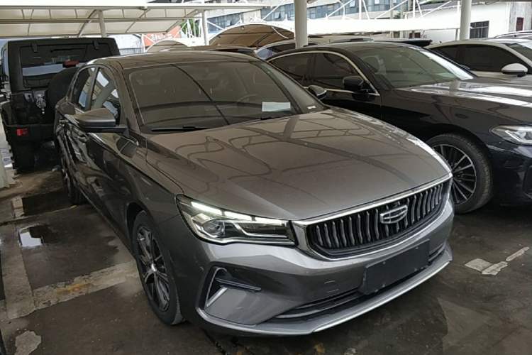 Used Geely Auto Emgrand 2022 4th Generation 1.5L CVT Luxury Model Front Right 45 Deg