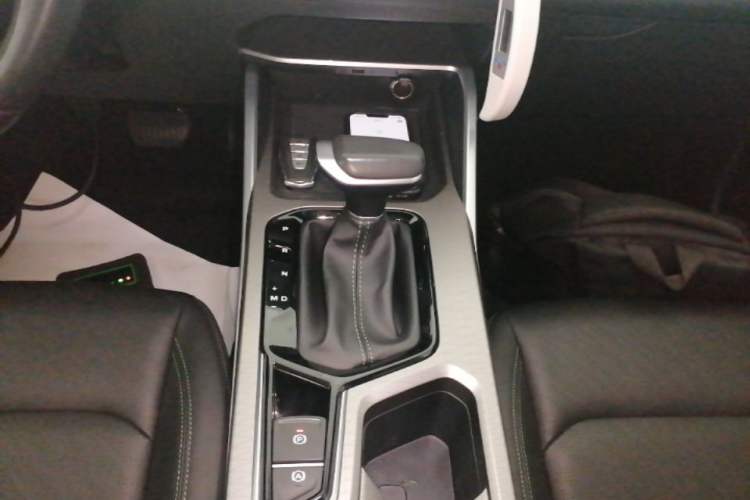 Used Geely Auto Emgrand 2022 4th Generation 1.5L CVT Luxury Model Gear Lever