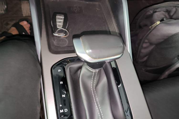 Used Geely Auto Emgrand 2022 4th Generation 1.5L CVT Luxury Model Gear Lever