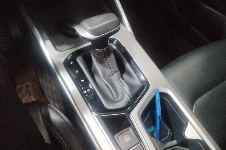 Used Geely Auto Emgrand 2022 4th Generation 1.5L CVT Luxury Model Gear Lever