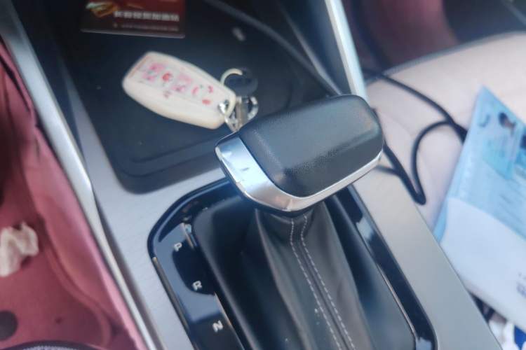 Used Geely Auto Emgrand 2022 4th Generation 1.5L CVT Flagship Model Gear Lever