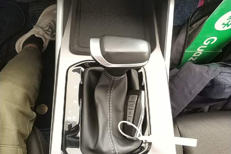 Used Geely Auto Emgrand 2022 4th Generation 1.5L CVT Luxury Model Gear Lever