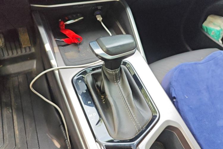 Used Geely Auto Emgrand 2022 4th Generation 1.5L CVT Luxury Model Gear Lever