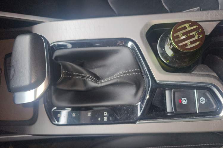 Used Geely Auto Emgrand 2022 4th Generation 1.5L CVT Luxury Model Gear Lever