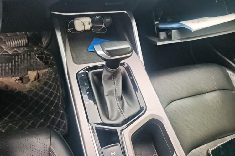 Used Geely Auto Emgrand 2022 4th Generation 1.5L CVT Luxury Model Gear Lever