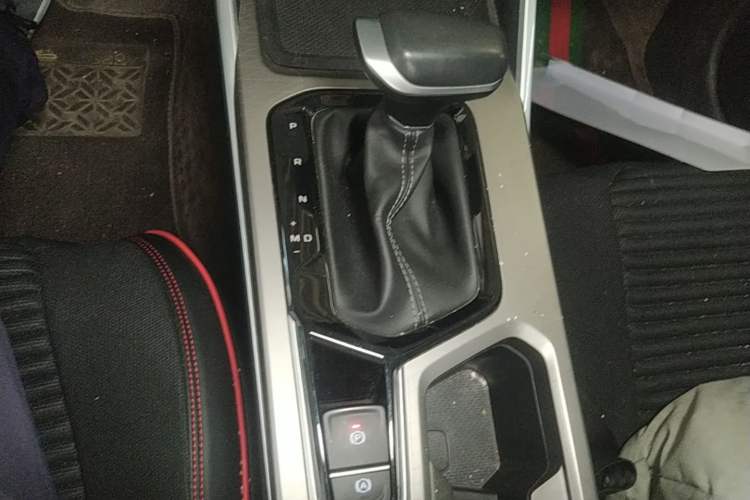Used Geely Auto Emgrand 2022 4th Generation 1.5L CVT Luxury Model Gear Lever
