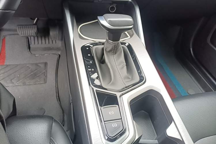 Used Geely Auto Emgrand 2022 4th Generation 1.5L CVT Luxury Model Gear Lever