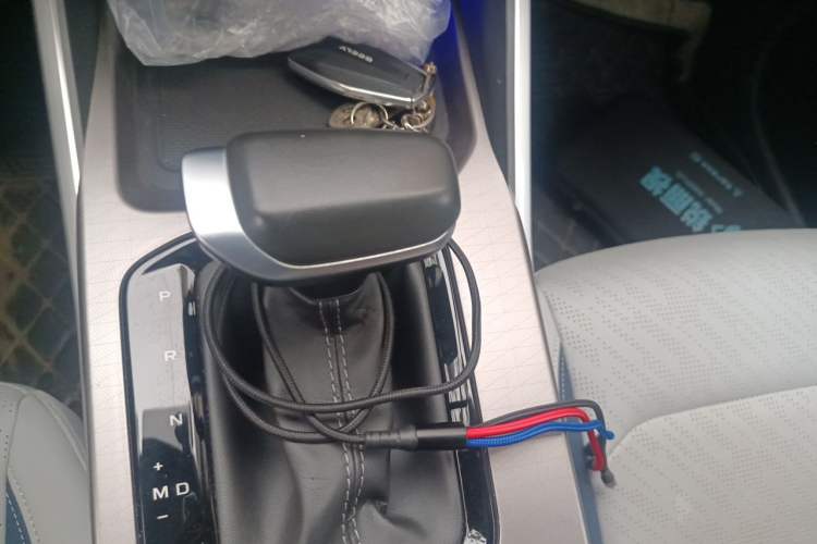 Used Geely Auto Emgrand 2022 4th Generation 1.5L CVT Flagship Model Gear Lever
