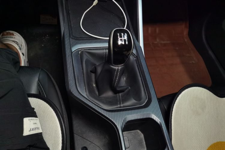 Used Geely Auto Emgrand 2022 4th Generation 1.5L Manual Luxury Model Gear Lever