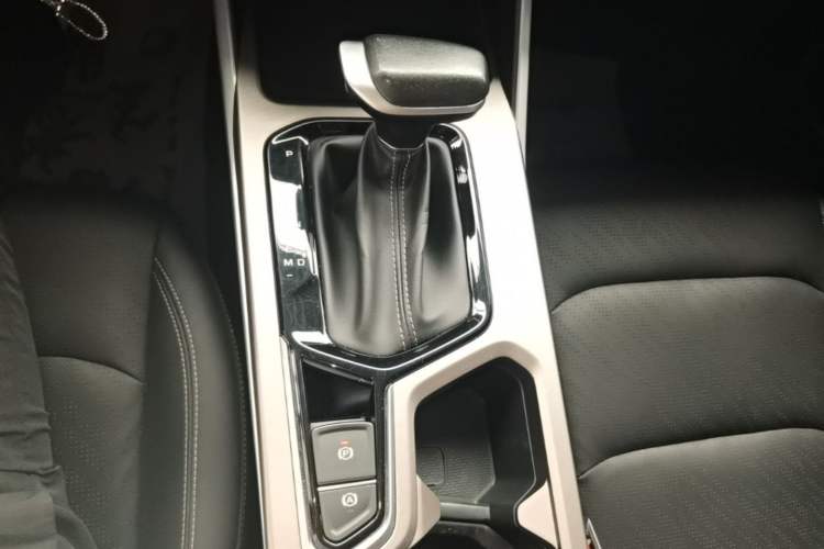 Used Geely Auto Emgrand 2022 4th Generation 1.5L CVT Luxury Model Gear Lever