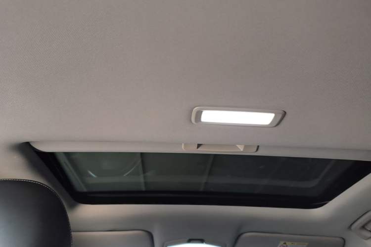 Used Geely Auto Emgrand 2022 4th Generation 1.5L CVT Luxury Model Headliner