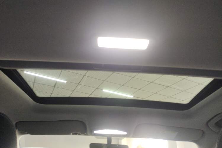 Used Geely Auto Emgrand 2022 4th Generation 1.5L CVT Luxury Model Headliner