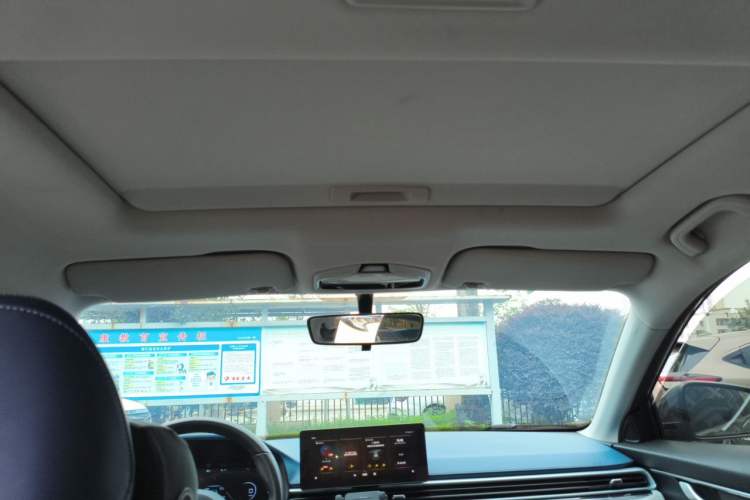 Used Geely Auto Emgrand 2022 4th Generation 1.5L CVT Flagship Model Headliner