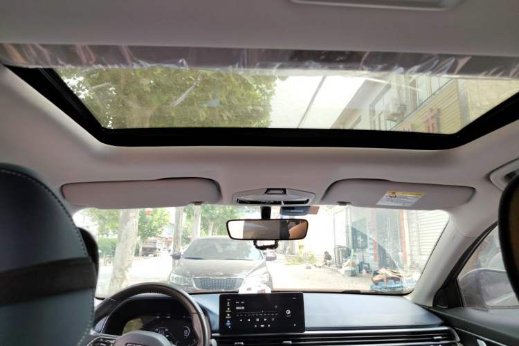 Used Geely Auto Emgrand 2022 4th Generation 1.5L CVT Flagship Model Headliner