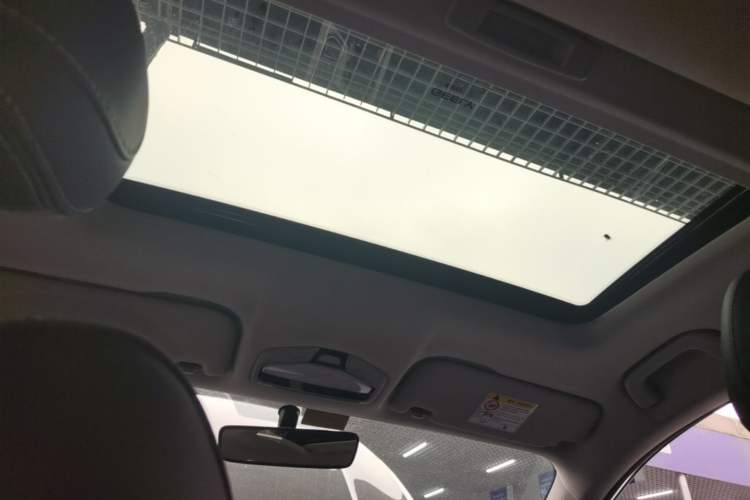 Used Geely Auto Emgrand 2022 4th Generation 1.5L CVT Luxury Model Headliner