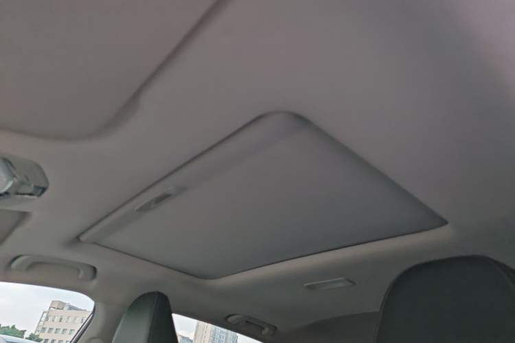 Used Geely Auto Emgrand 2022 4th Generation 1.5L CVT Luxury Model Headliner