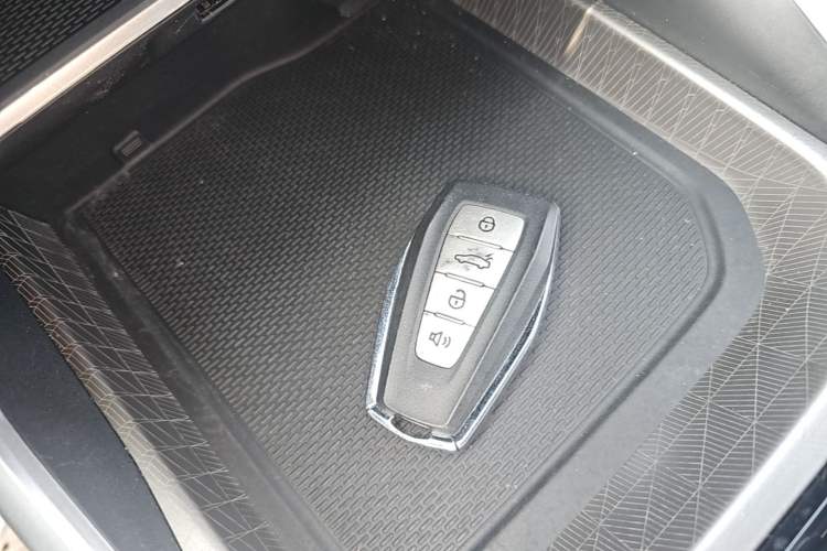 Used Geely Auto Emgrand 2022 4th Generation 1.5L CVT Luxury Model Interior 1