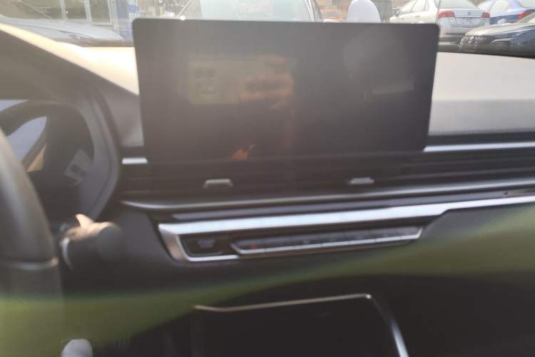 Used Geely Auto Emgrand 2022 4th Generation 1.5L CVT Luxury Model Interior 2