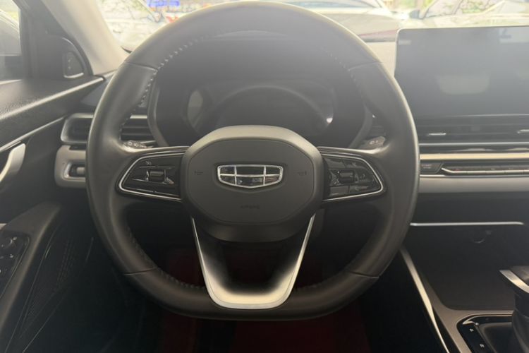 Used Geely Auto Emgrand 2022 4th Generation 1.5L CVT Flagship Model Interior 2