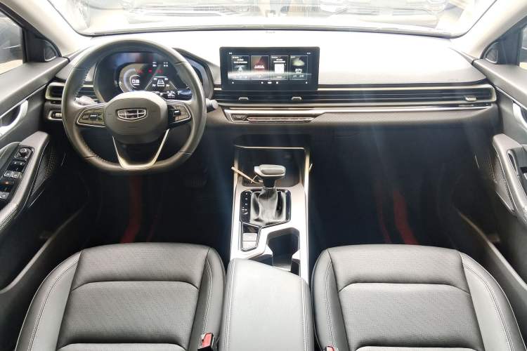 Used Geely Auto Emgrand 2022 4th Generation 1.5L CVT Luxury Model Interior 2