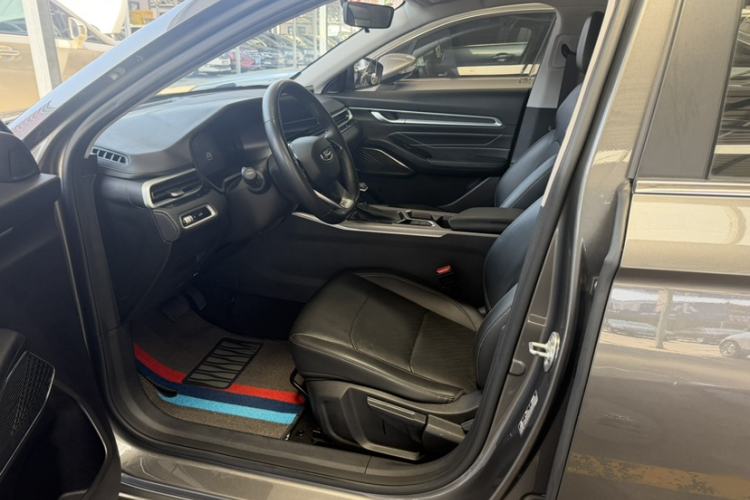 Used Geely Auto Emgrand 2022 4th Generation 1.5L CVT Luxury Model Interior 4