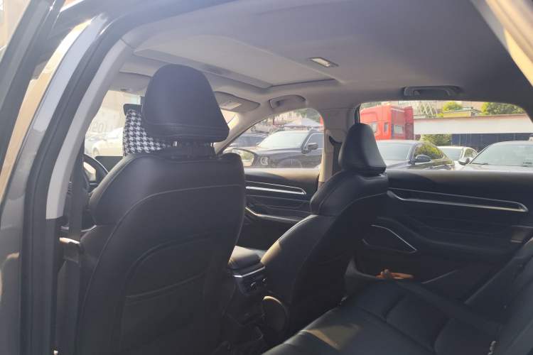 Used Geely Auto Emgrand 2022 4th Generation 1.5L CVT Luxury Model Interior 6