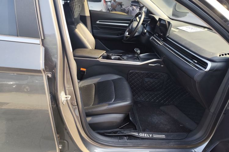 Used Geely Auto Emgrand 2022 4th Generation 1.5L CVT Luxury Model Interior 7