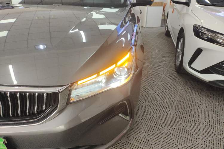 Used Geely Auto Emgrand 2022 4th Generation 1.5L CVT Luxury Model Left Front Headlight