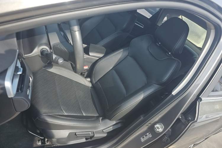 Used Geely Auto Emgrand 2022 4th Generation 1.5L CVT Luxury Model Left Front Seat