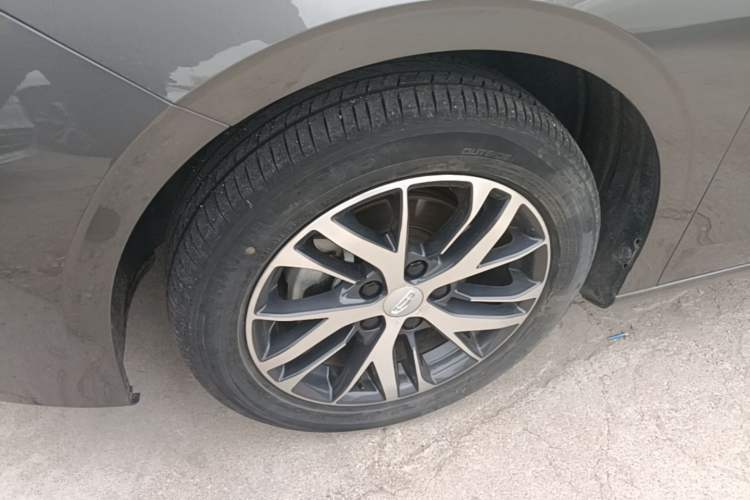 Used Geely Auto Emgrand 2022 4th Generation 1.5L CVT Asian Games Edition Left Front Wheel Hub