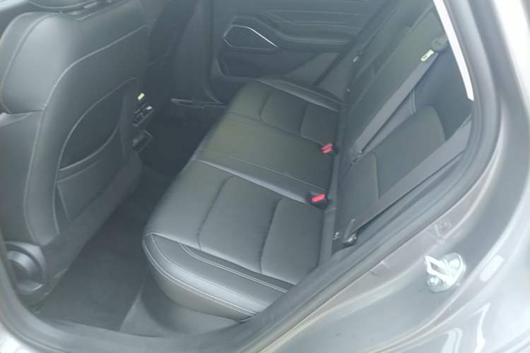 Used Geely Auto Emgrand 2022 4th Generation 1.5L CVT Elite Model Left Rear Seat