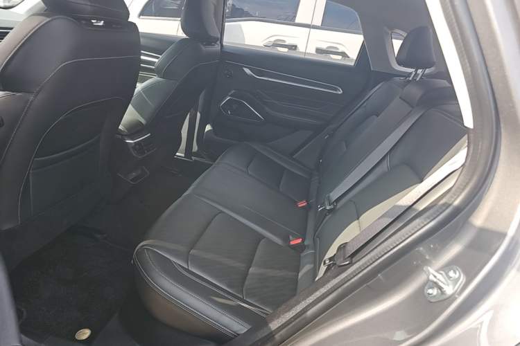 Used Geely Auto Emgrand 2022 4th Generation 1.5L CVT Luxury Model Left Rear Seat