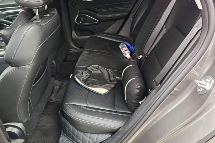 Used Geely Auto Emgrand 2022 4th Generation 1.5L CVT Luxury Model Left Rear Seat