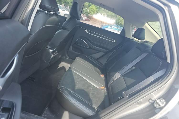 Used Geely Auto Emgrand 2022 4th Generation 1.5L CVT Luxury Model Left Rear Seat
