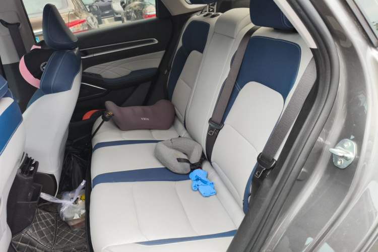Used Geely Auto Emgrand 2022 4th Generation 1.5L CVT Flagship Model Left Rear Seat
