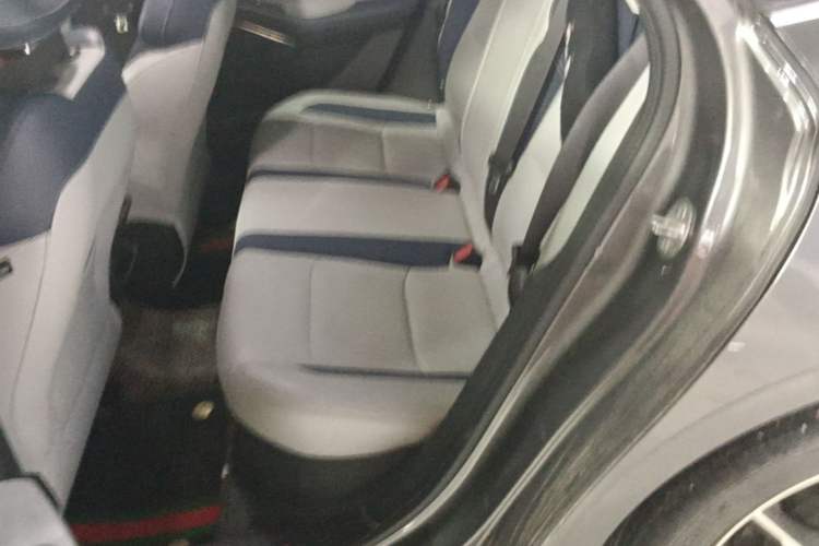 Used Geely Auto Emgrand 2022 4th Generation 1.5L CVT Flagship Model Left Rear Seat