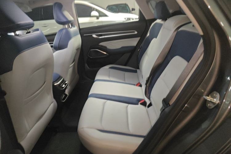 Used Geely Auto Emgrand 2022 4th Generation 1.5L CVT Flagship Model Left Rear Seat
