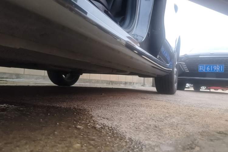 Used Geely Auto Emgrand 2022 4th Generation 1.5L CVT Luxury Model Left Side Sill