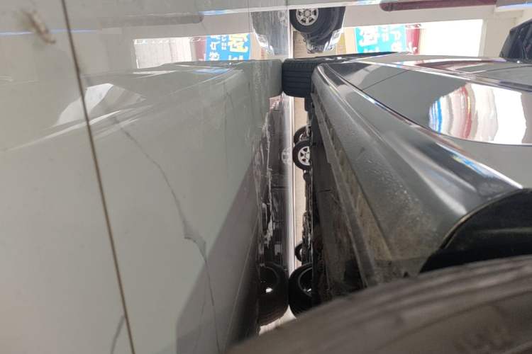 Used Geely Auto Emgrand 2022 4th Generation 1.5L CVT Flagship Model Left Side Sill