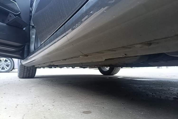 Used Geely Auto Emgrand 2022 4th Generation 1.5L CVT Luxury Model Left Side Sill