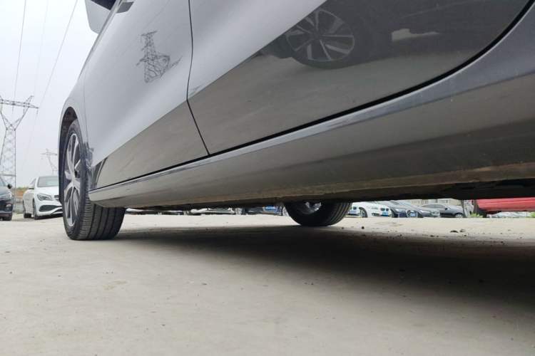 Used Geely Auto Emgrand 2022 4th Generation 1.5L CVT Luxury Model Left Side Sill