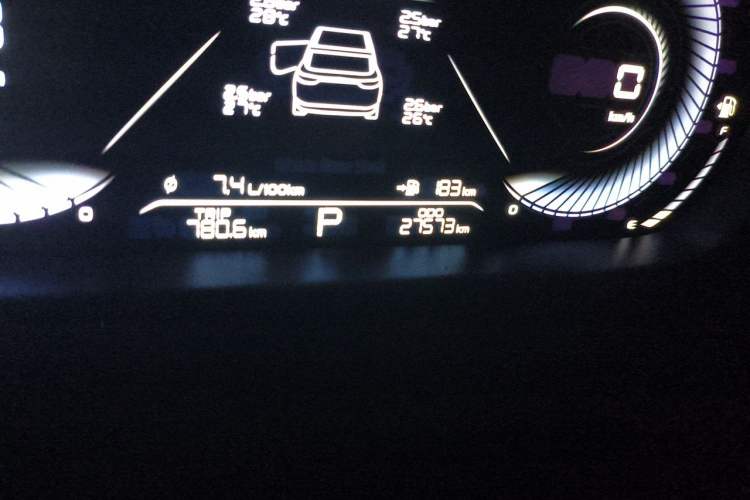 Used Geely Auto Emgrand 2022 4th Generation 1.5L CVT Elite Model Odometer Close Up