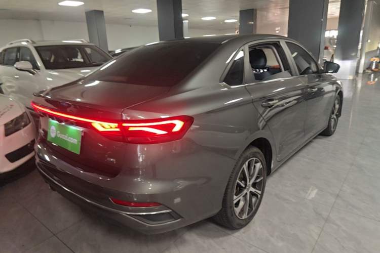Used Geely Auto Emgrand 2022 4th Generation 1.5L CVT Flagship Model Rear Right 45 Deg